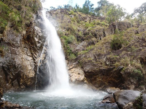 Hoang dã thác Tà Gụ Nha Trang